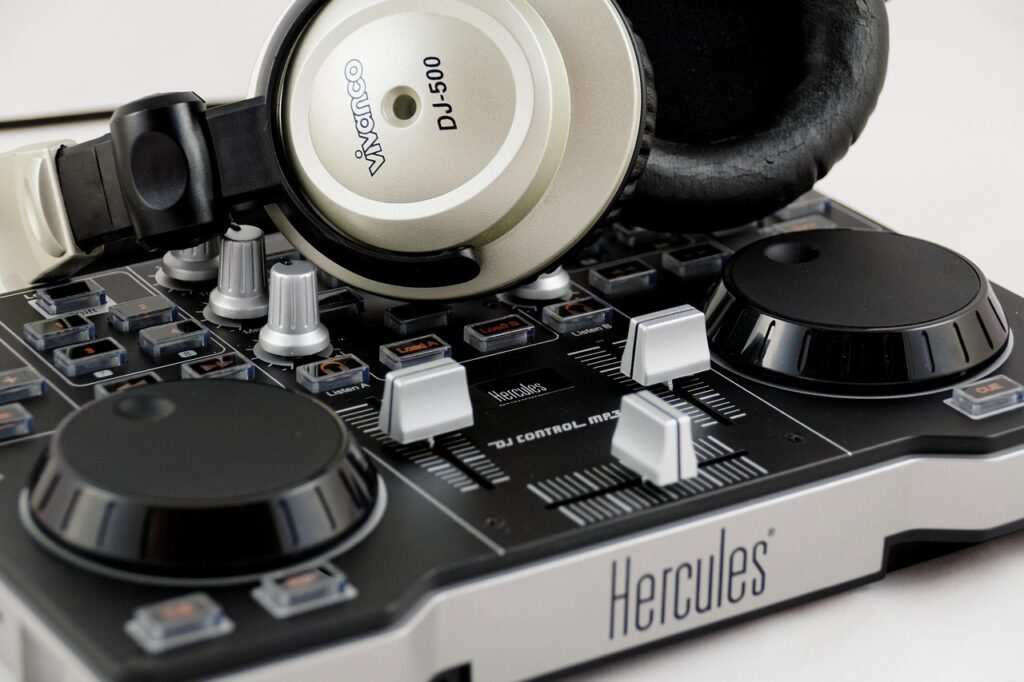 What Does “Redlining” Mean on a Mixer?