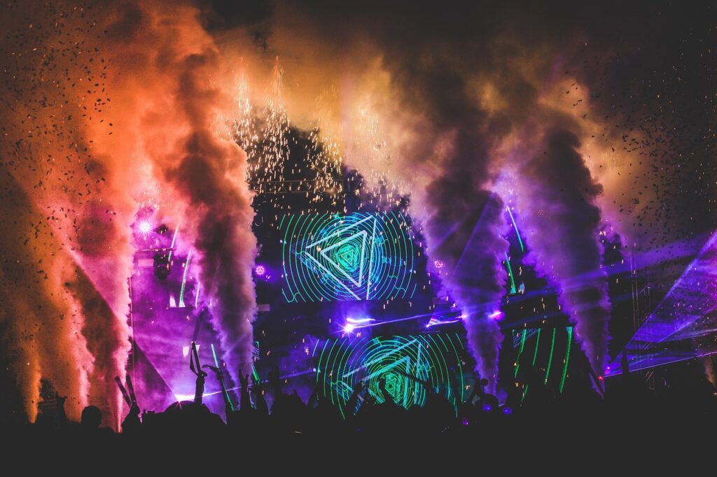 How Many People Attend EDC Las Vegas?